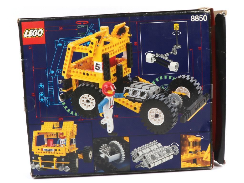 Lot 55 - LEGO (DANEMARK) (1)