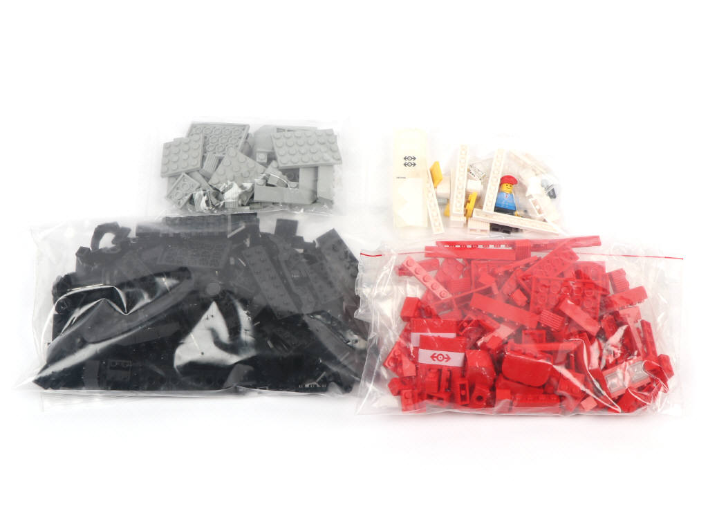 Lot 35 - LEGO (DANEMARK) (1)