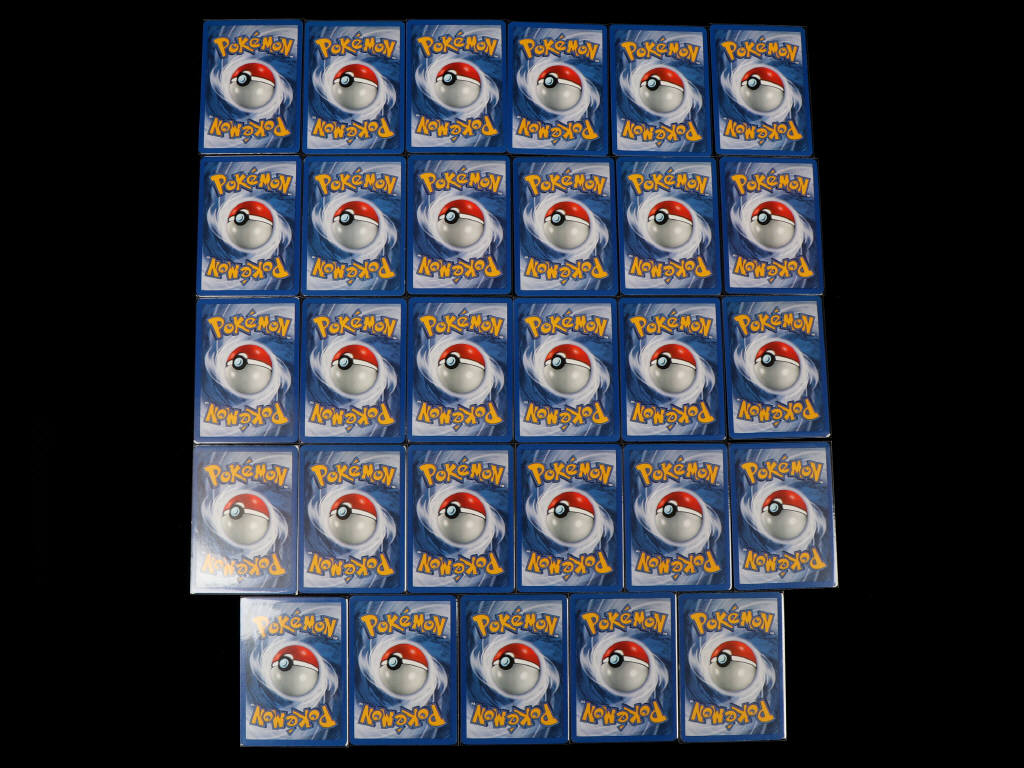 Lot 50 - POKEMON COMPANY (FRANCE) (111)