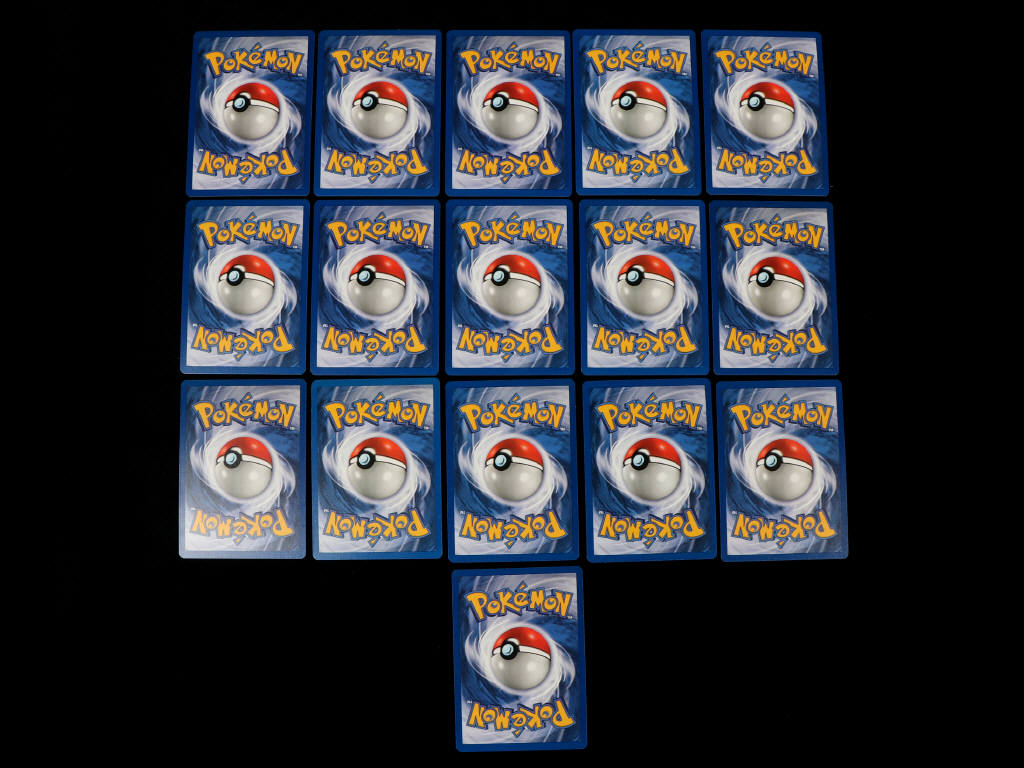 Lot 48 - POKEMON COMPANY (FRANCE) (64)