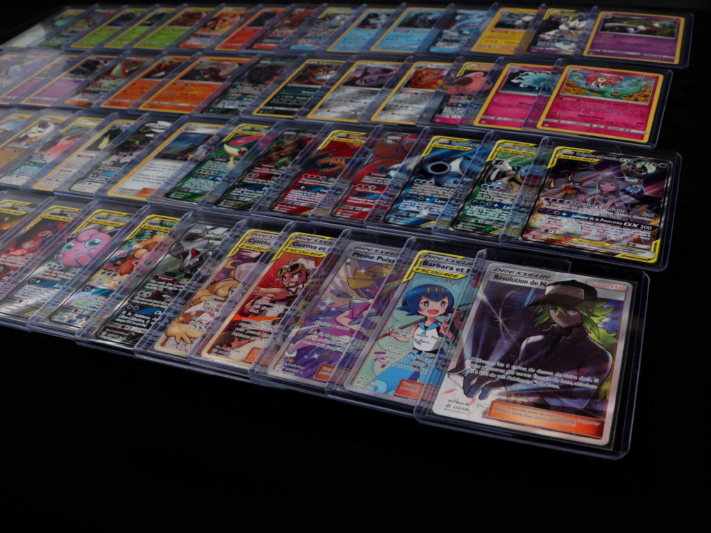 Lot 80 - POKEMON COMPANY (FRANCE) (100)