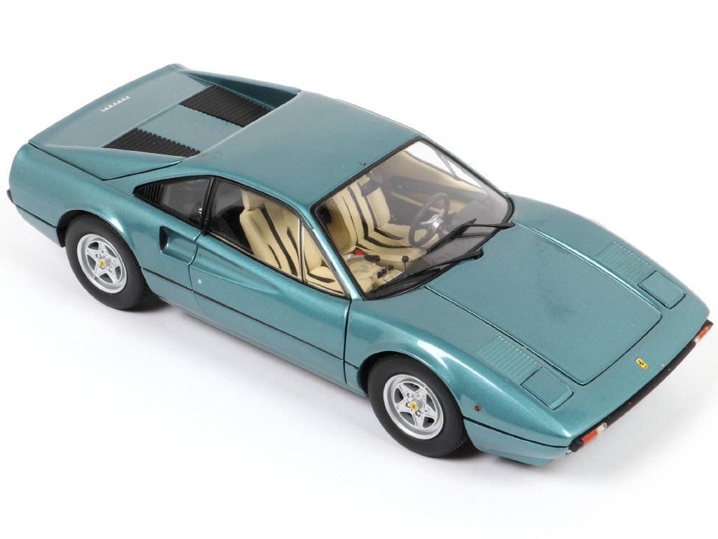 Lot 11 - KYOSHO (JAPON) (1)