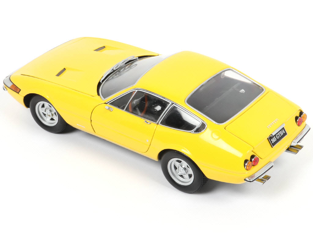 Lot 12 - KYOSHO (JAPON) (1)