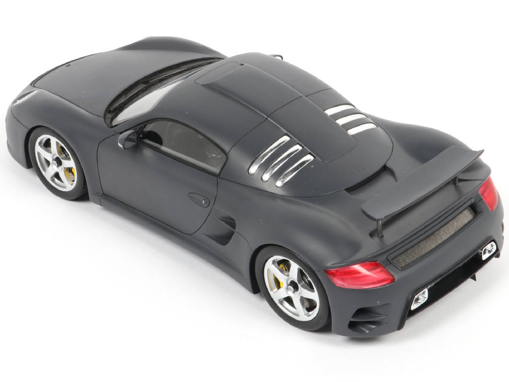 Lot 4 - SPARK (MACAU) (1)