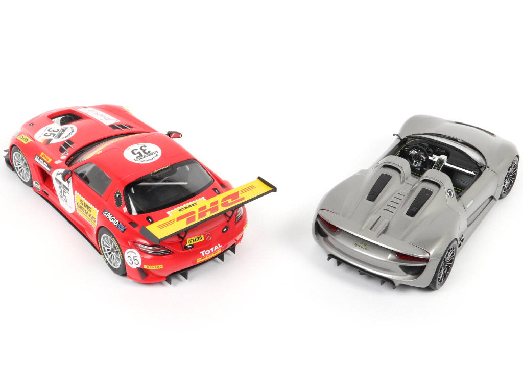 Lot 175 - MINICHAMPS (ALLEMAGNE) (2)