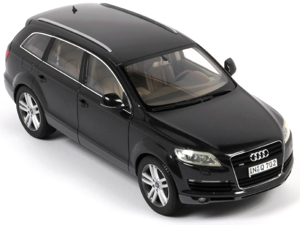 Lot 8 - KYOSHO (JAPON) (1)