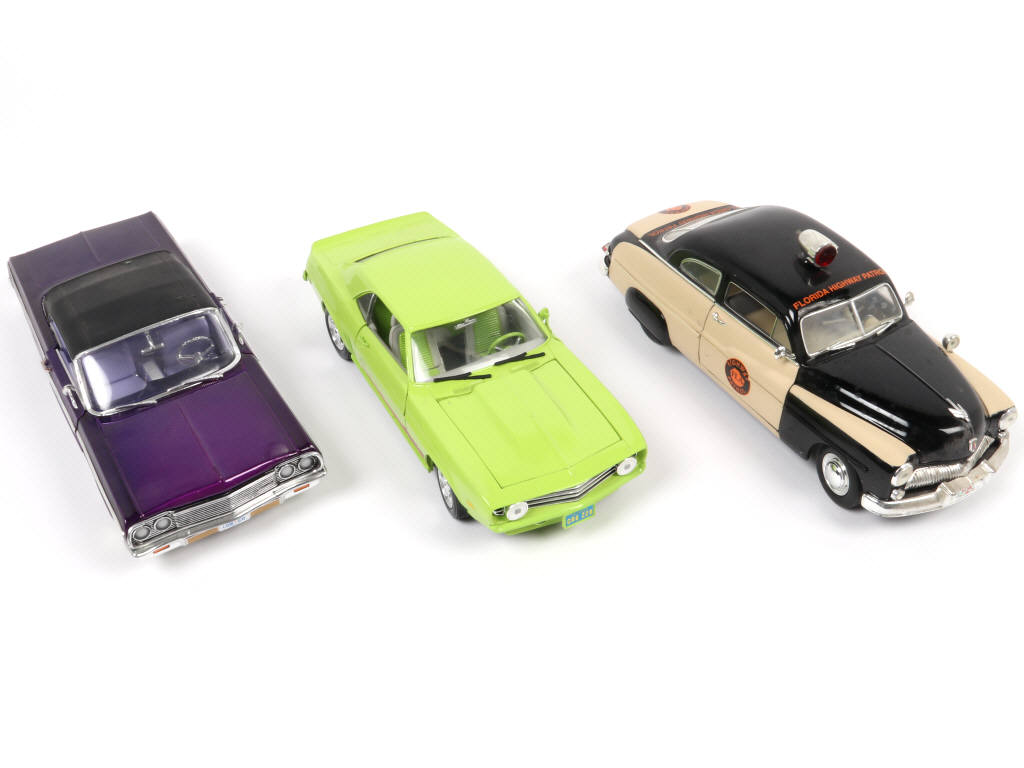 Lot 113 - ERTL (USA) (3)