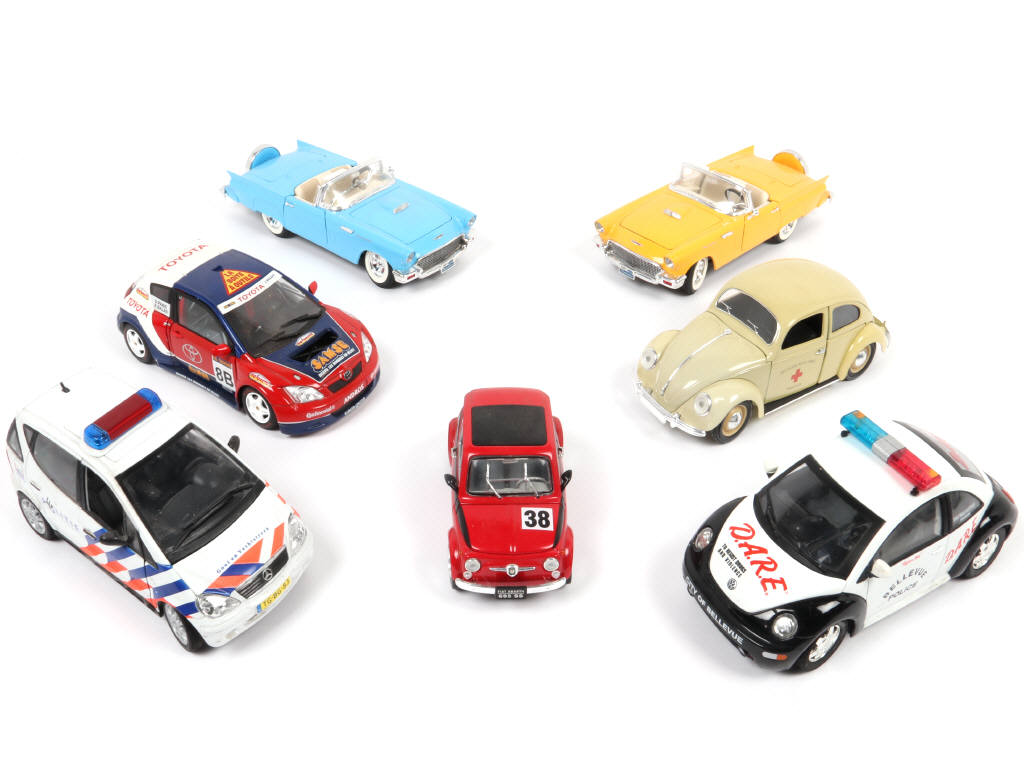 Lot 85 - DIVERS (7)