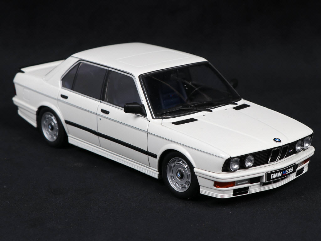 Lot 126 - AUTOART (ALLEMAGNE) (1)