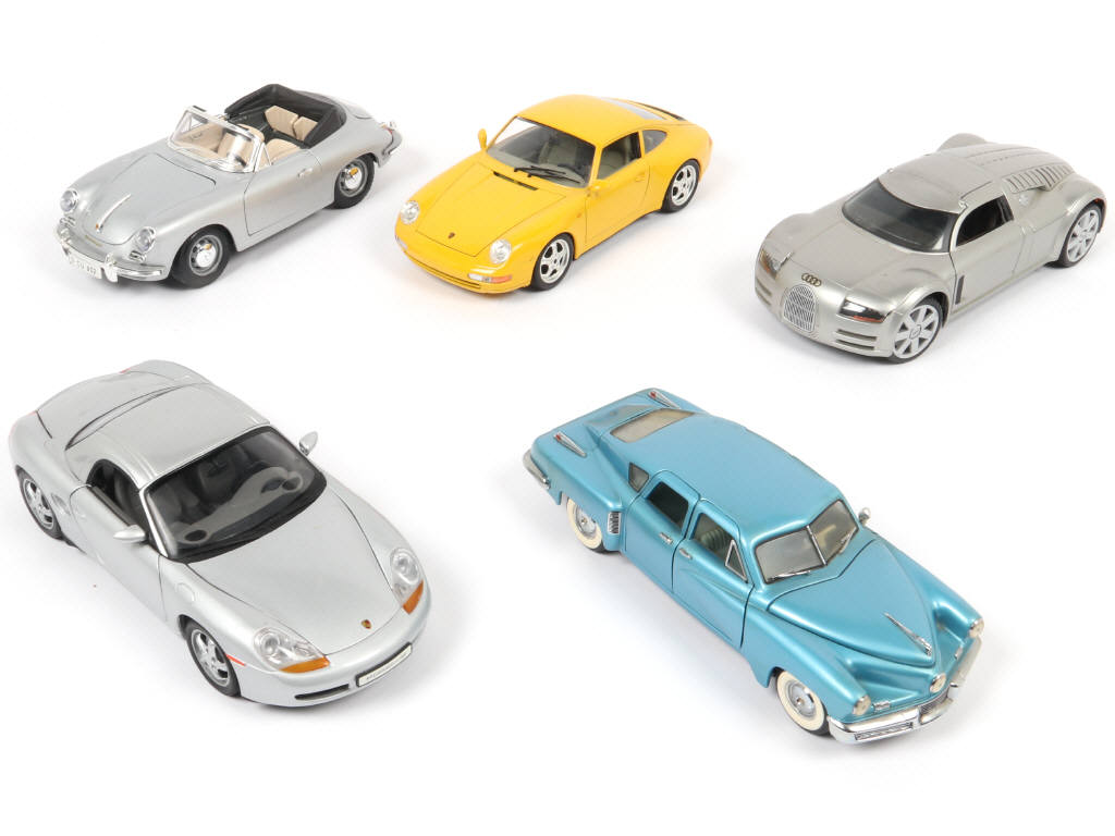 Lot 101 - DIVERS (5)