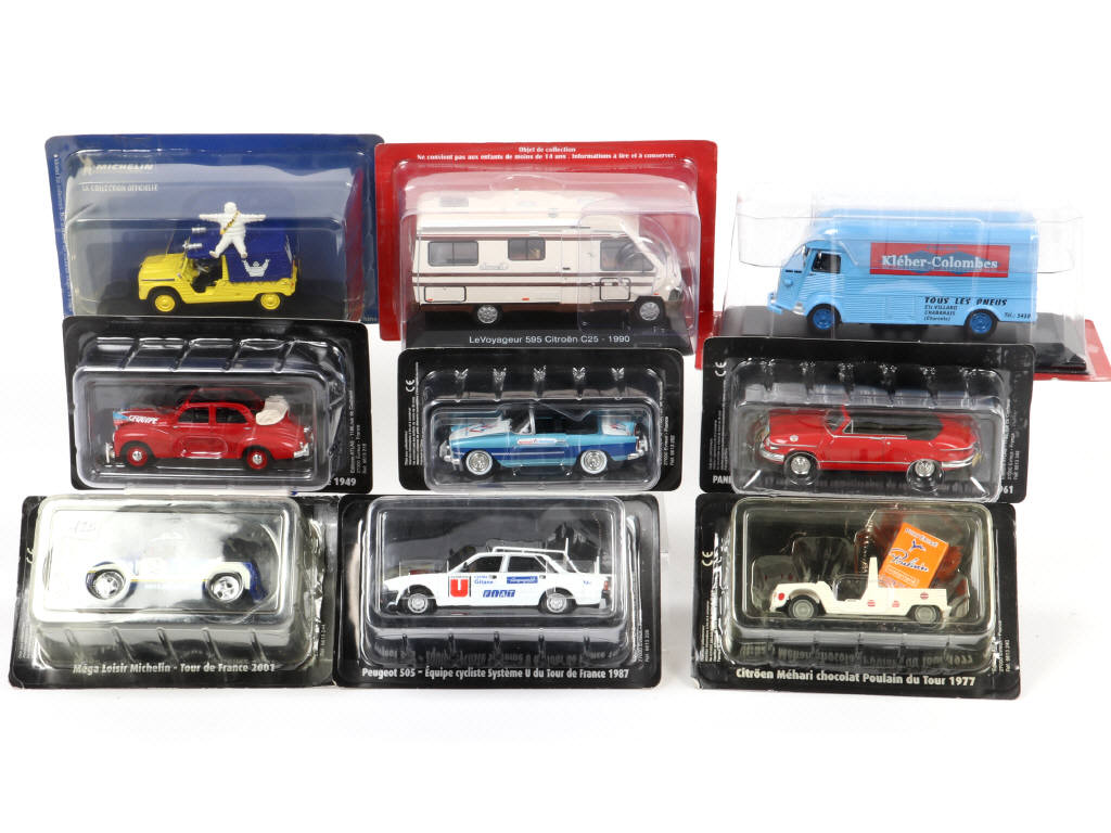 Lot 195 - DIVERS (9)