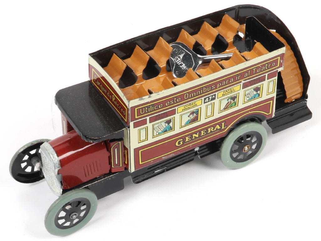 Lot 171 - DIVERS (22)