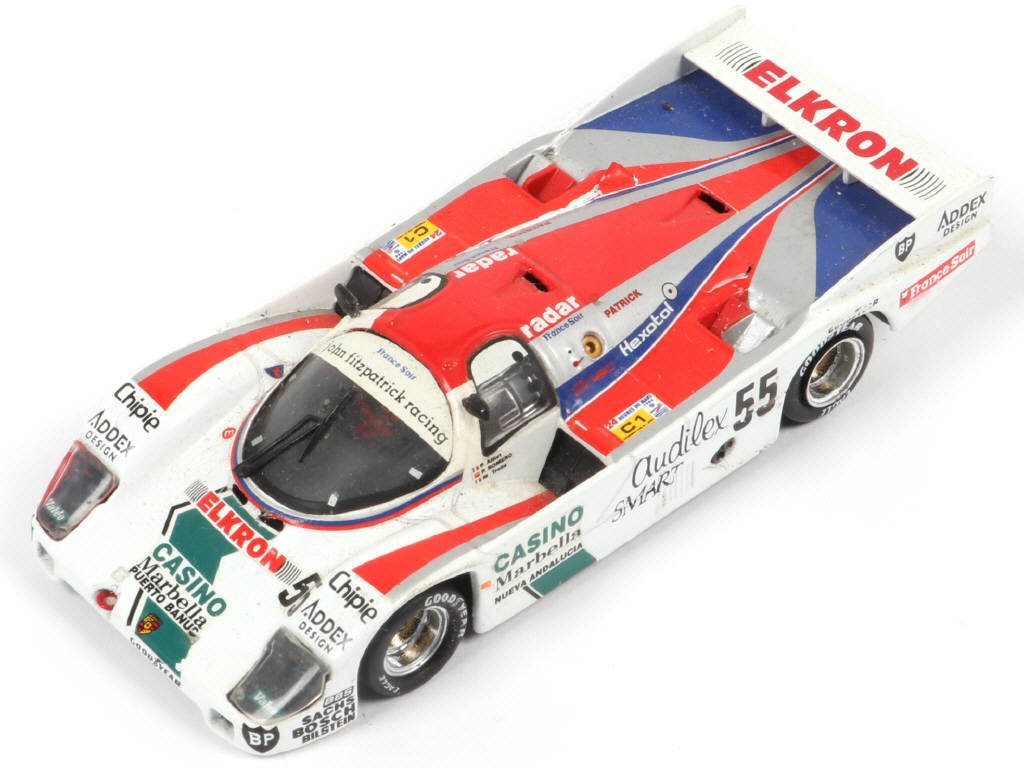 Lot 134 - DIVERS (12)