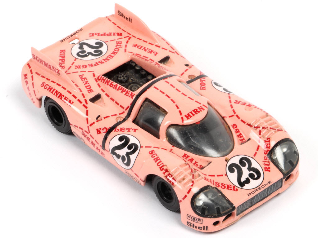 Lot 142 - DIVERS (12)