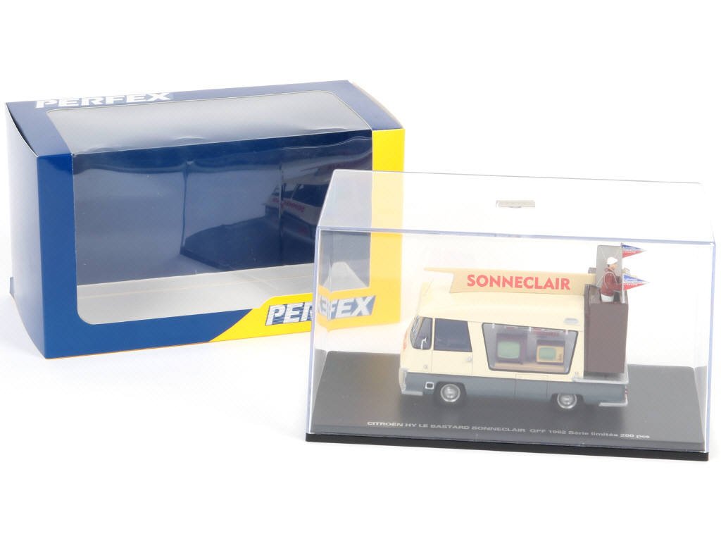 Lot 142 - PERFEX (CHINE) (1)