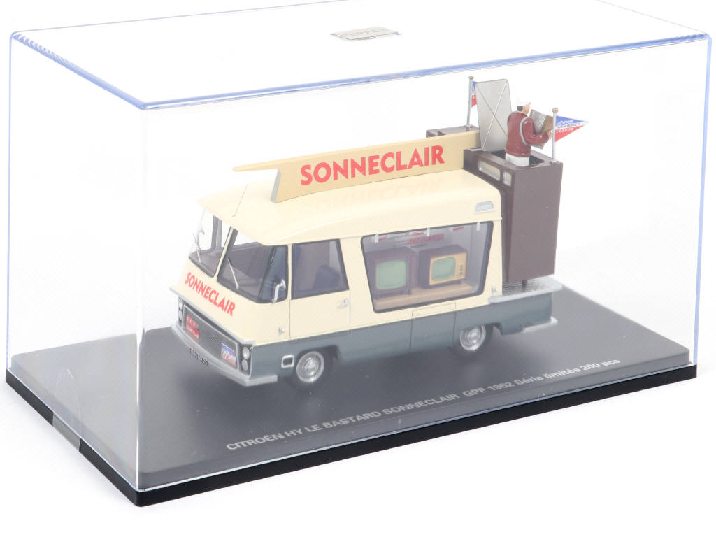 Lot 142 - PERFEX (CHINE) (1)