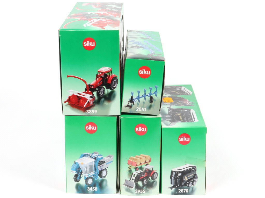 Lot 147 - SIKU (ALLEMAGNE) (5)