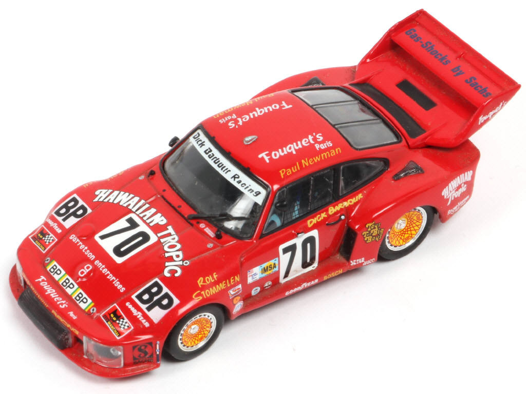 Lot 78 - DIVERS (12)