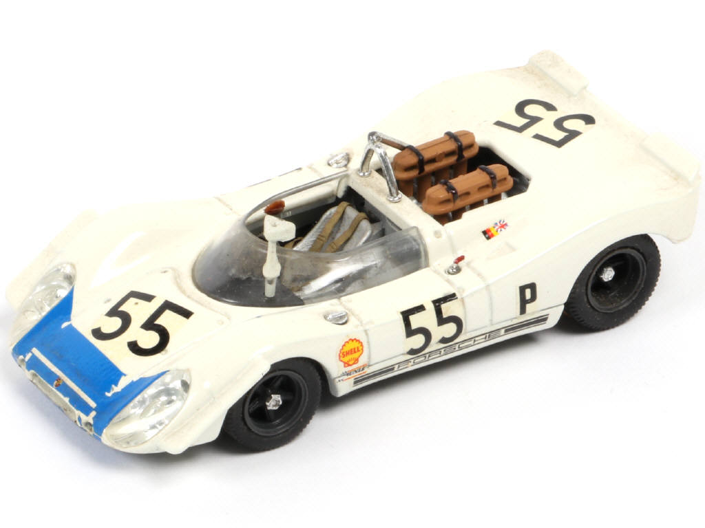 Lot 79 - DIVERS (12)