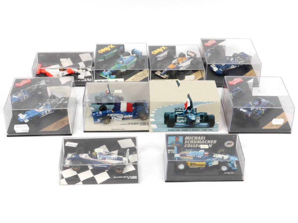 Lot 57 - DIVERS (9)