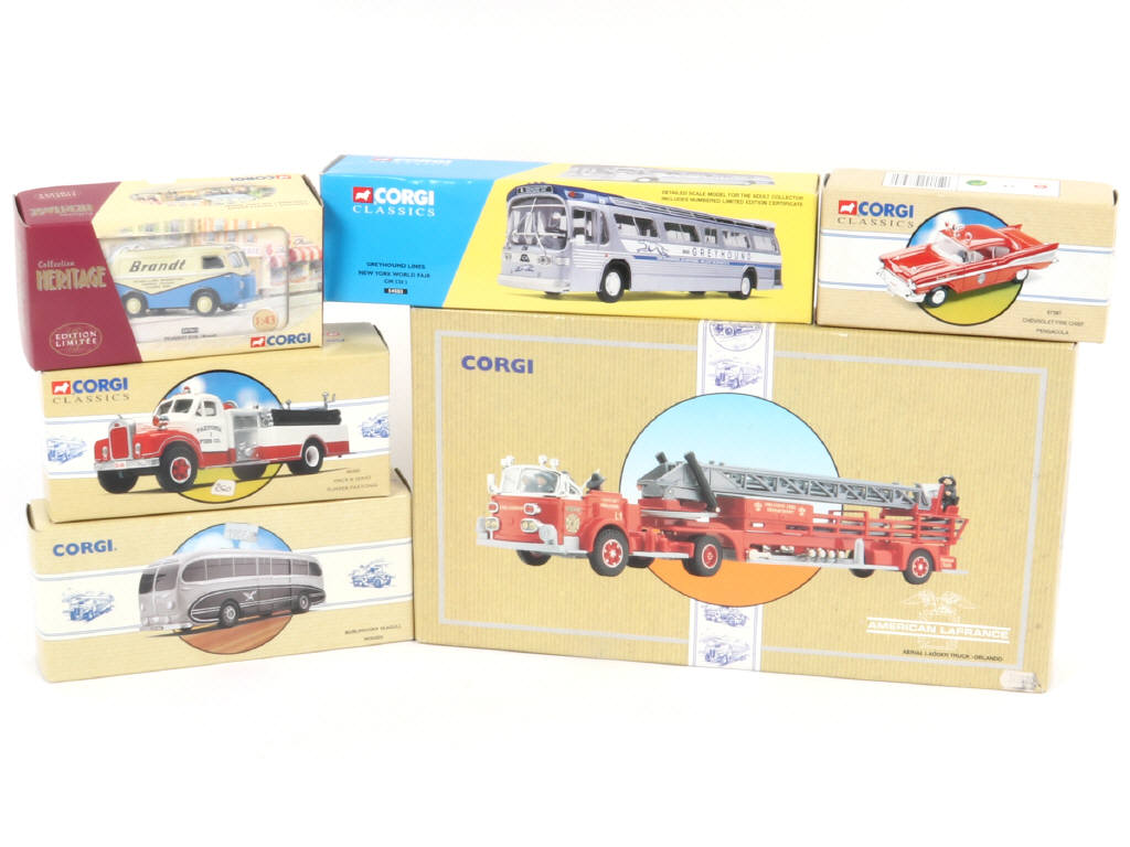 Lot 158 - CORGI TOYS (GB) (6)