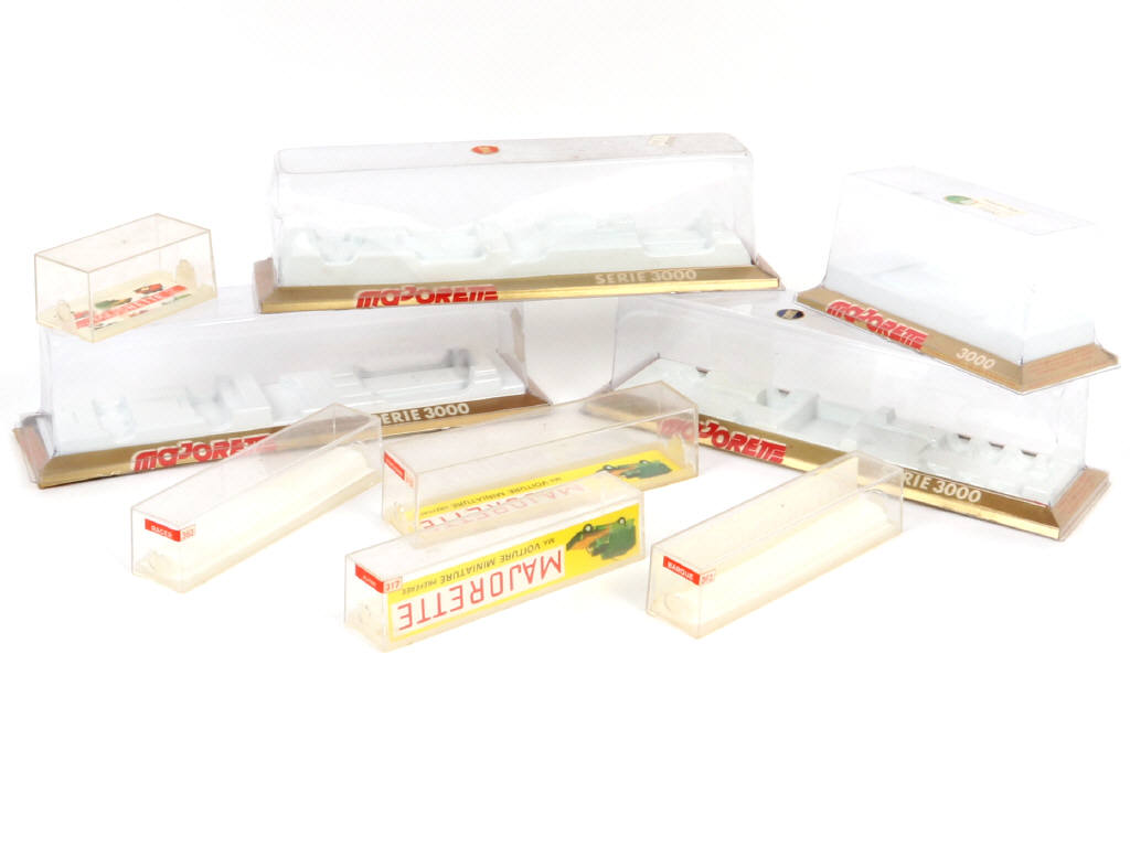 Lot 198 - MAJORETTE (FRANCE) (9)