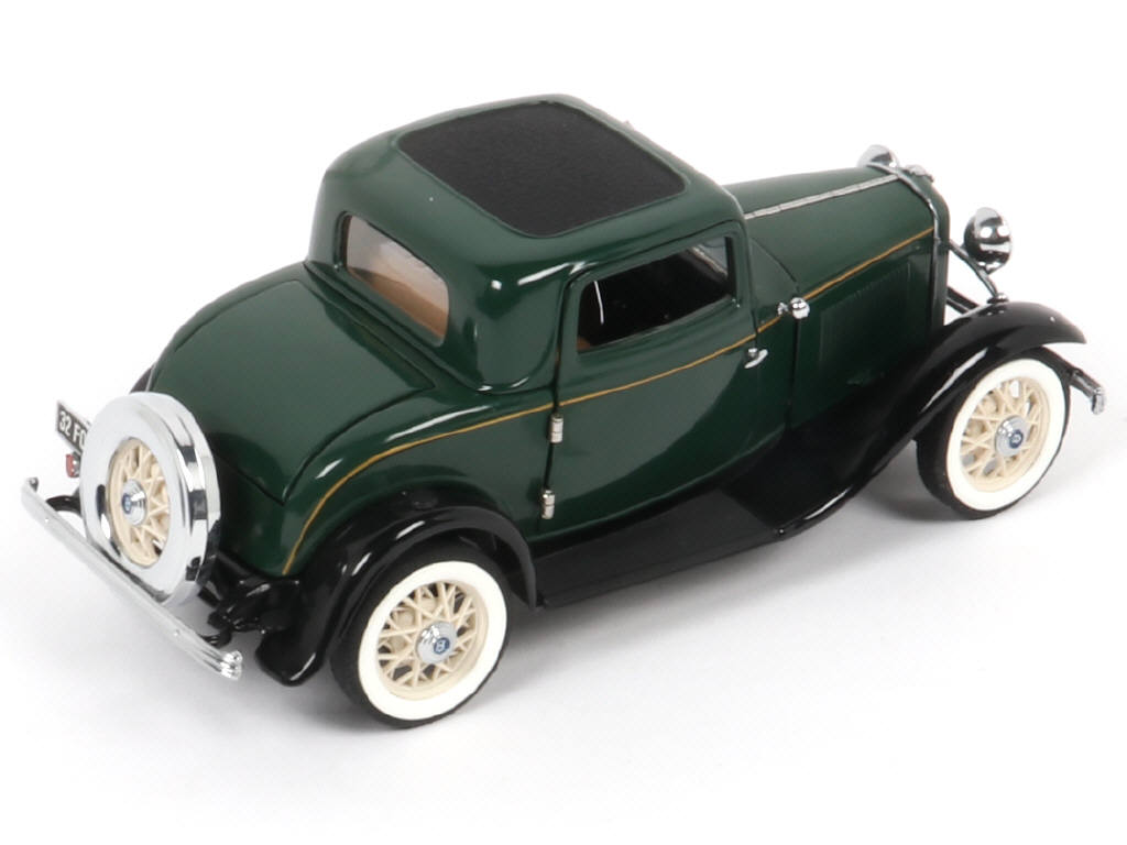 Lot 93 - FRANKLIN MINT (USA) (1)