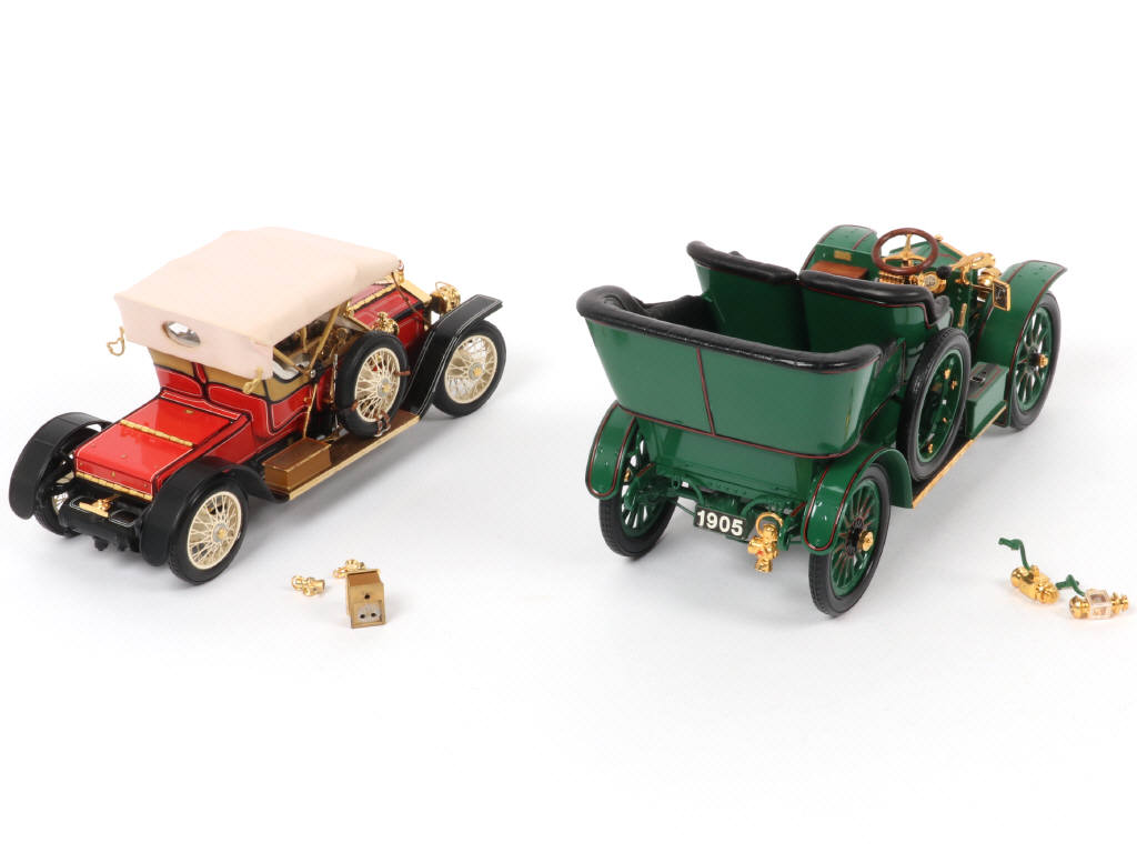 Lot 117 - FRANKLIN MINT (USA) (2)