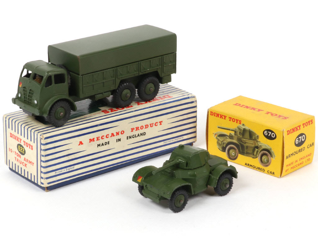 Lot 101 - DINKY TOYS (GB) (2)