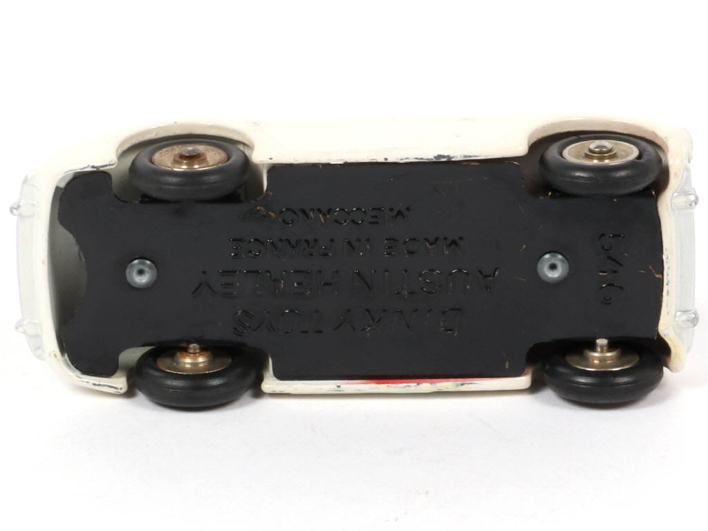 Lot 140 - DINKY TOYS (FRANCE) (1)