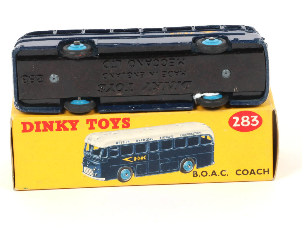 Lot 87 - DINKY TOYS (GB) (1)