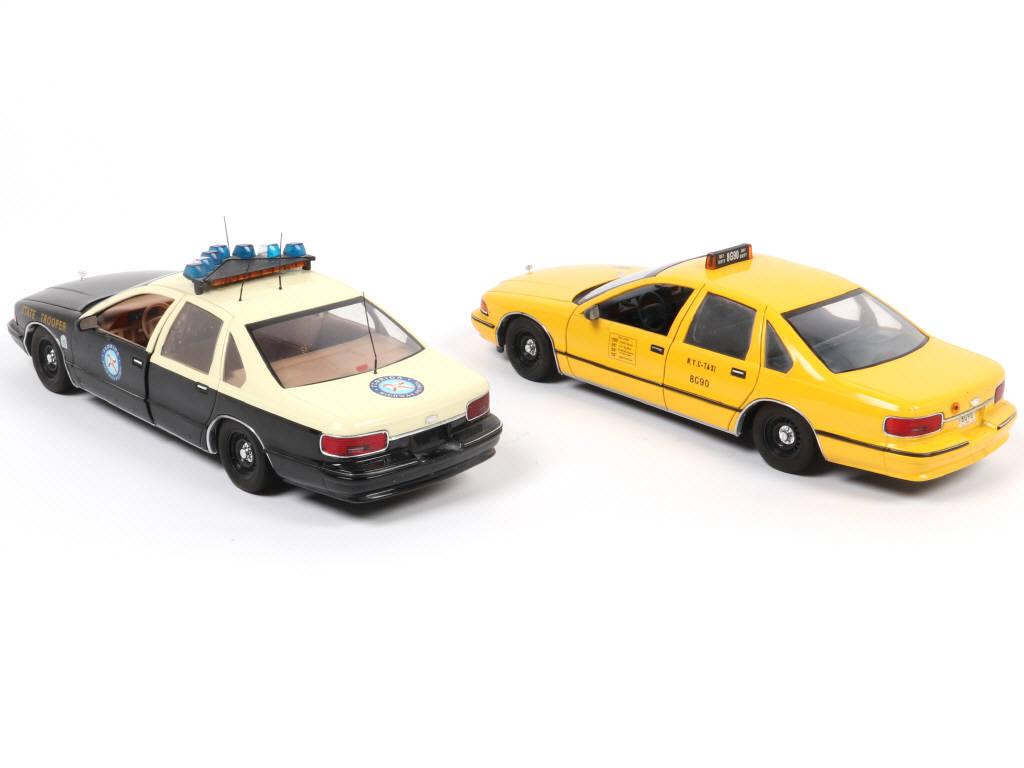 Lot 169 - UT MODELS (ALLEMAGNE) (2)