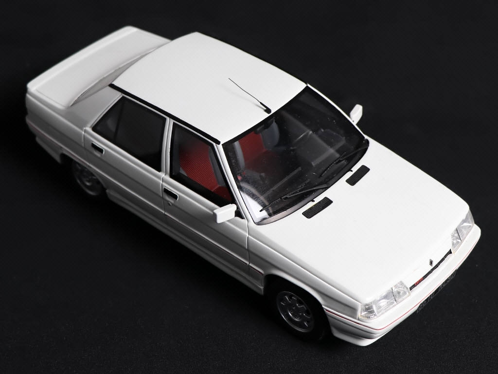 Lot 211 - OTTO MOBILE (FRANCE) (1)
