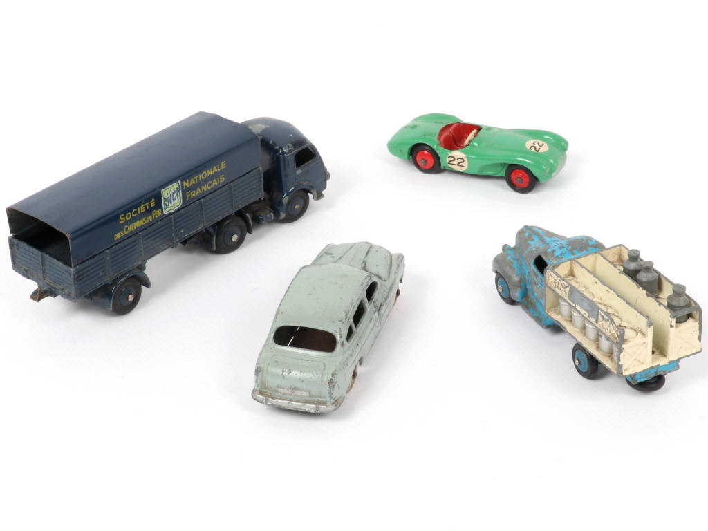 Lot 249 - DINKY TOYS (FRANCE) (4)