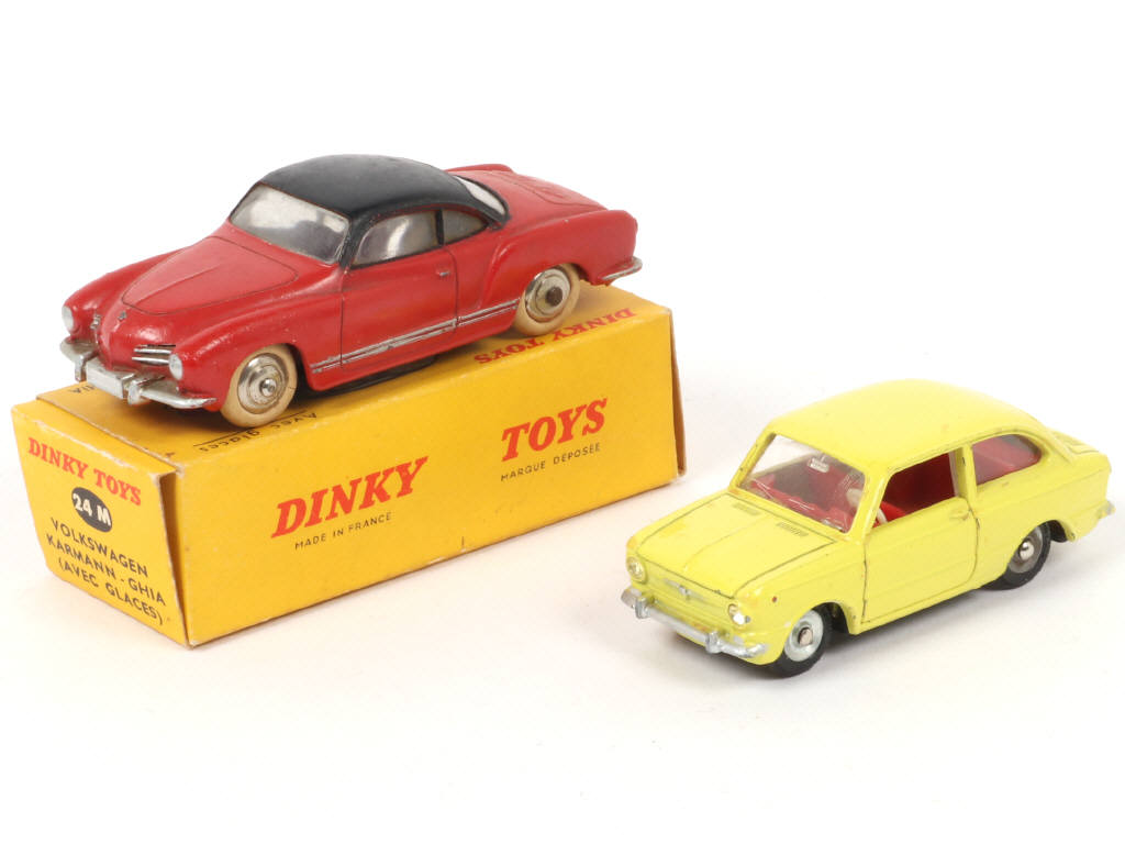 Lot 213 - DINKY TOYS (FRANCE) (1)