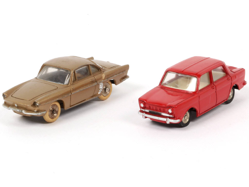 Lot 197 - DINKY TOYS (FRANCE) (2)
