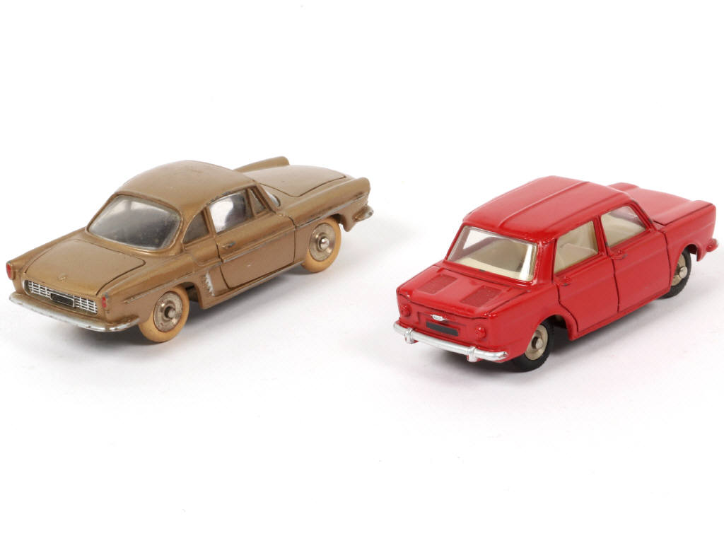 Lot 197 - DINKY TOYS (FRANCE) (2)