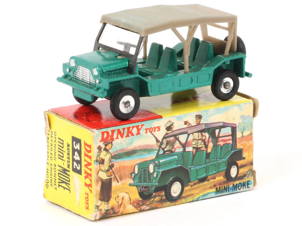 Lot 150 - DINKY TOYS (GB) (1)