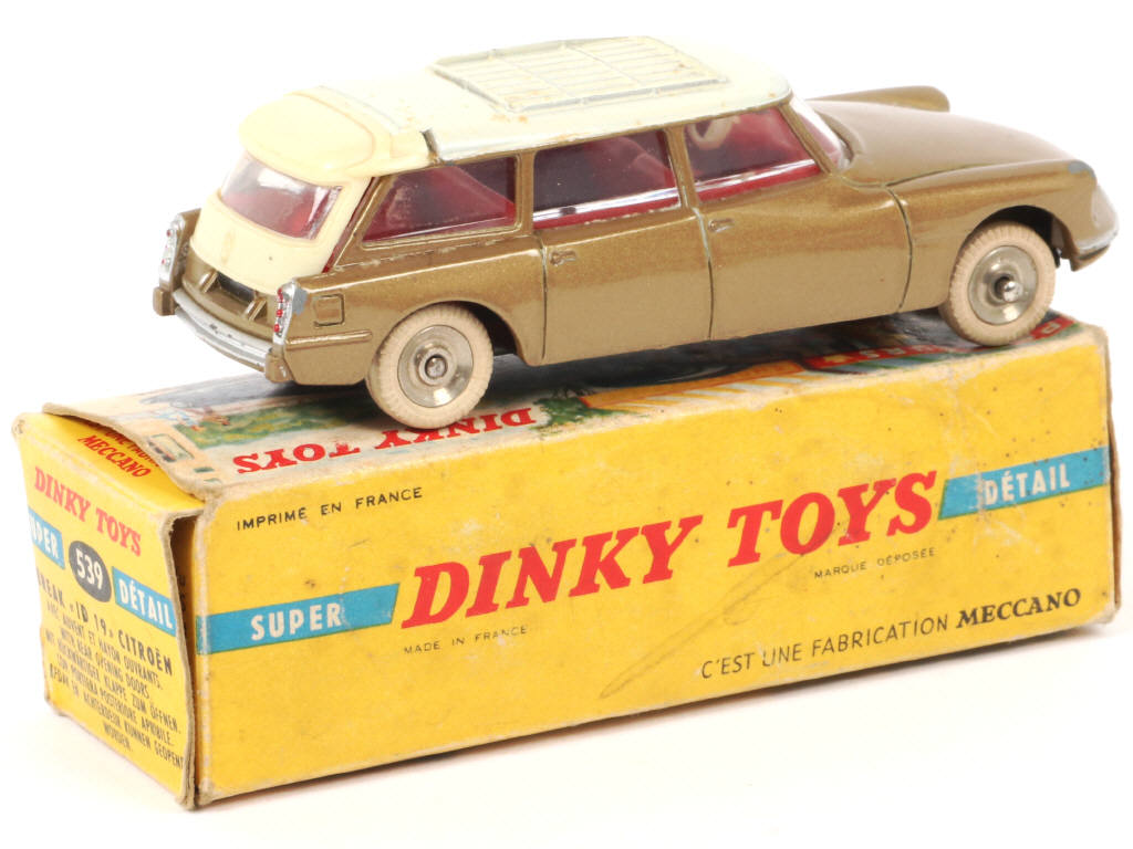 Lot 188 - DINKY TOYS (FRANCE) (1)