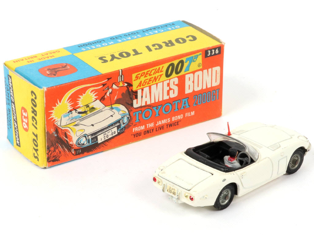 Lot 79 - CORGI TOYS (GB) (1)