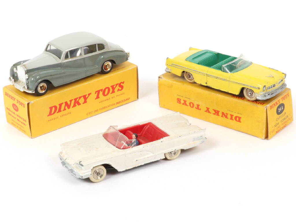 Lot 247 - DINKY TOYS (FRANCE) (3)