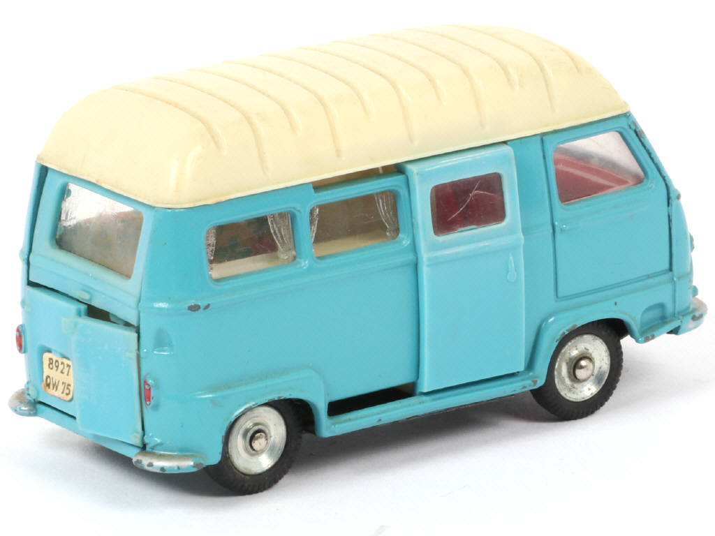 Lot 216 - DINKY TOYS (FRANCE) (1)