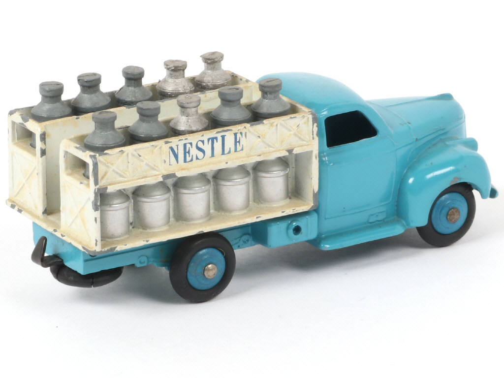 Lot 219 - DINKY TOYS (FRANCE) (1)