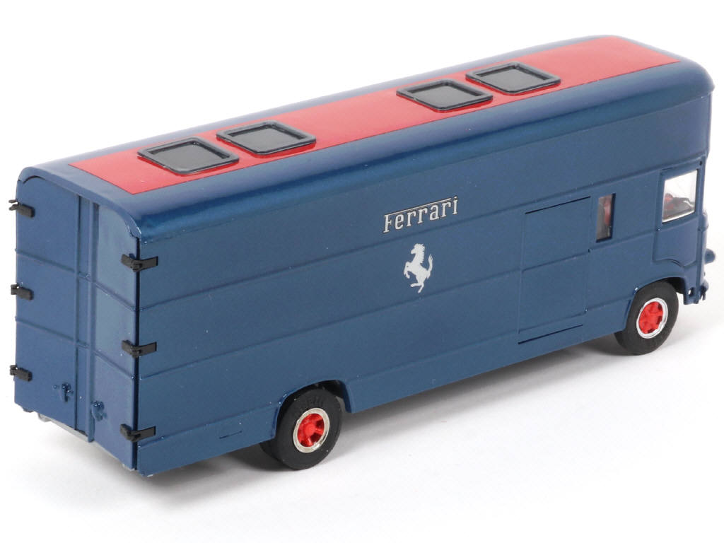 Lot 76 - OLD CARS (ITALIE) (1)