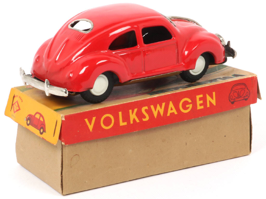 Lot 36 - TAKATOKU TOYS CO. (JAPON) (1)