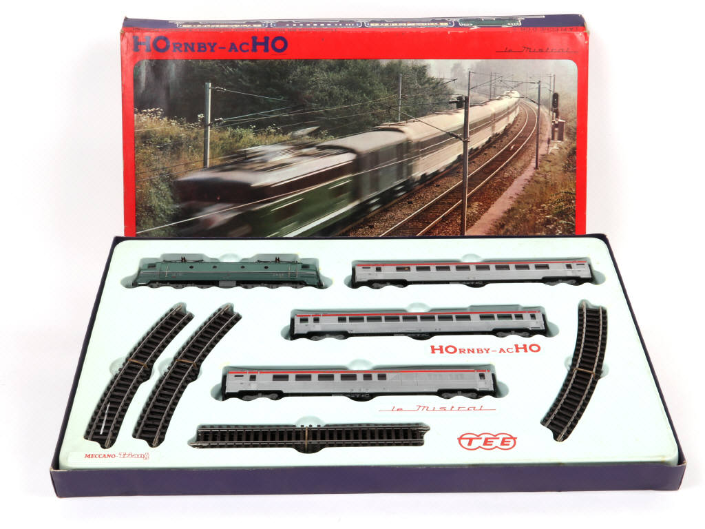 Lot 27 - HORNBY (FRANCE) (1)