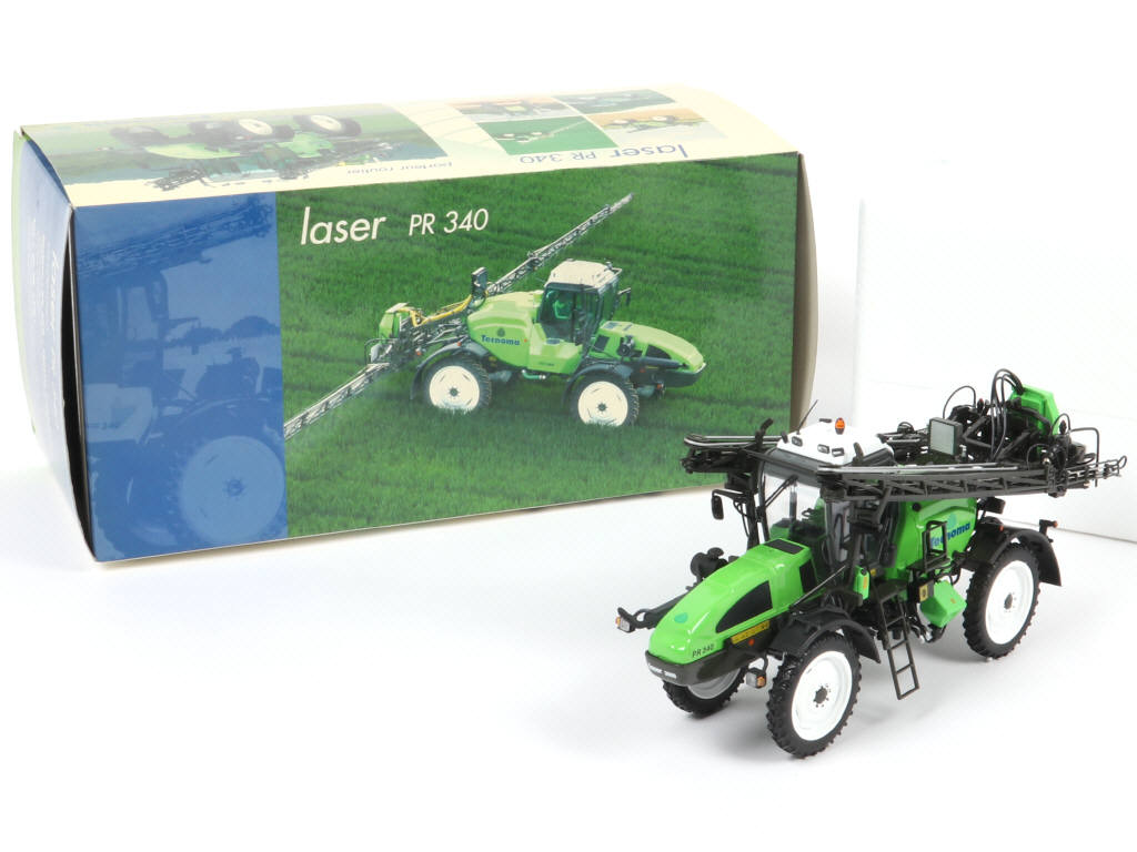 Lot 45 - UNIVERSAL HOBBIES (CHINE) (1)