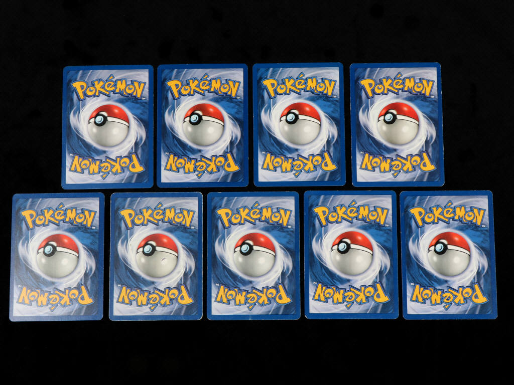 Lot 83 - POKEMON COMPANY (FRANCE) (9)
