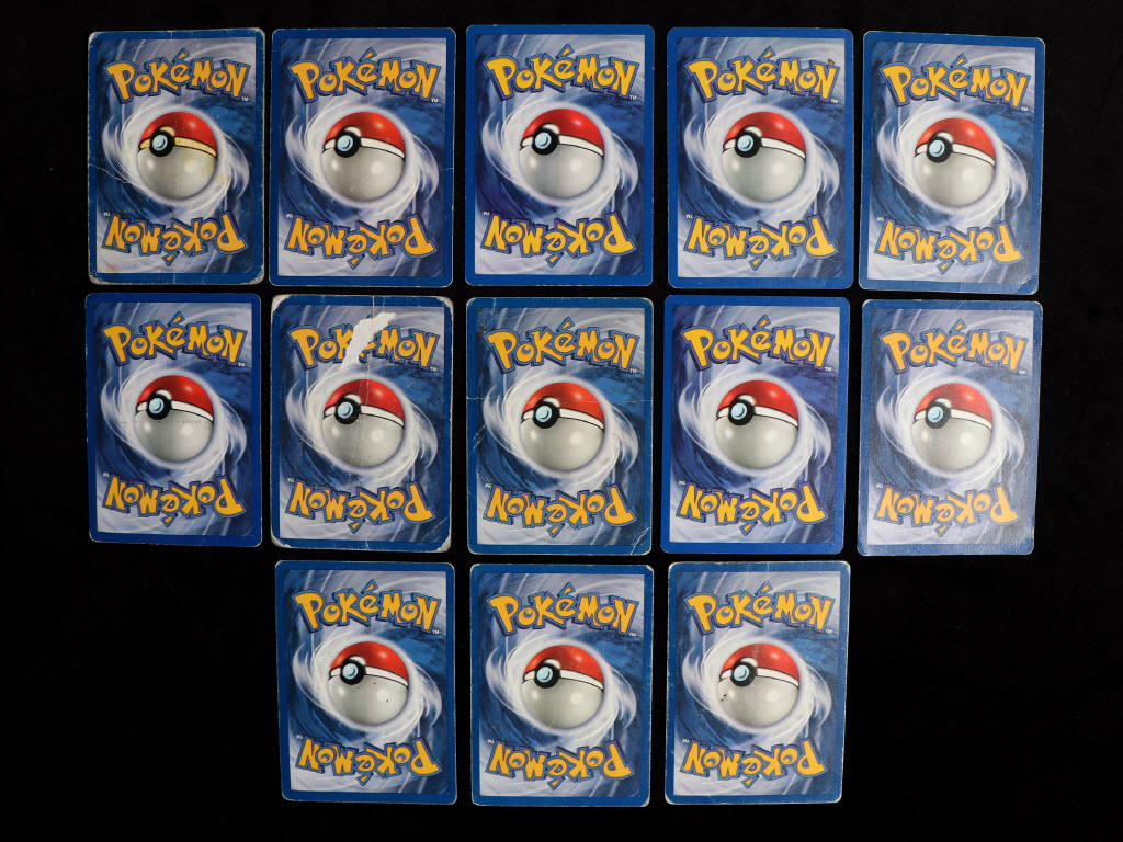 Lot 114 - POKEMON COMPANY (FRANCE) (56)