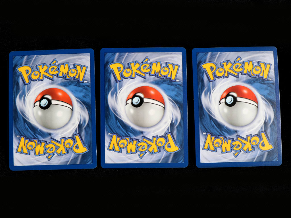 Lot 52 - POKEMON COMPANY (FRANCE) (3)